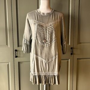 Victorian style tunic with zipper back in a sage green size large by POL